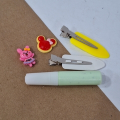 Imagen de Mini kit decoración prendedor kawaii