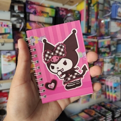 MINI LIBRETAS DE BOLSILLO RAYAS ARRILLOS PLUMA INCLUÍDA MUNDO SANRIO 10x8cm en internet