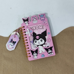 MINI LIBRETAS KUROMI 84 x 119 mm 3D ARILLOS HOJAS DE RAYAS MUNDO SANRIO - comprar en línea