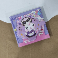 LIBRETA CUADRADA KUROMI CON APLICACIONES DORADAS 13 x 13 cm MUNDO SANRIO