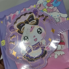 LIBRETA CUADRADA KUROMI CON APLICACIONES DORADAS 13 x 13 cm MUNDO SANRIO - tienda en línea