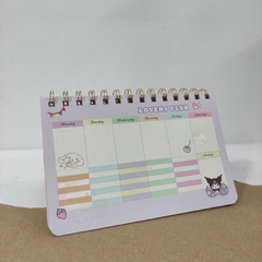 PLANNERS SEMANALES 12 x 18.5 cm APLICACIONES DORADAS ARILLOS PASTA SEMI DURA MUNDO SANRIO