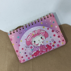 PLANNERS 104 PAGS 18.6 x 12.3 cm PASTA DURA ARILLOS MUNDO SANRIO - comprar en línea