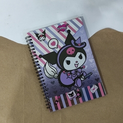 LIBRETAS KUROMI ARILLOS 14.5 x 21 cm RAYAS PASTA SEMI DURA DISEÑOS METÁLICOS MUNDO SANRIO en internet