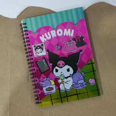 LIBRETAS KUROMI ARILLOS 14.5 x 21 cm RAYAS PASTA SEMI DURA DISEÑOS METÁLICOS MUNDO SANRIO