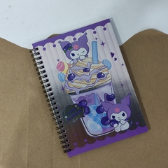 LIBRETAS KUROMI ARILLOS 14.5 x 21 cm RAYAS PASTA SEMI DURA DISEÑOS METÁLICOS MUNDO SANRIO en internet