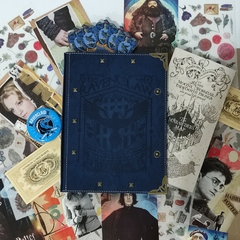 KIT CAJA SORPRESA WIZARDING WORLD CAJA DE REGALOS HARRY POTTER MAGIC AT PLAY CASAS DE HOGWARTS RAVENCLAW