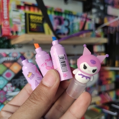 MARCATEXTOS HIGHLIGHTER TRIPLE PUNTA CINCEL CABEZAL DE PLÁSTICO KUROMI MUNDO SANRIO