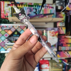 PLUMAS TRANSPARENTES KUROMI TINTA NEGRA PUNTA 0.5MM RETRÁCTILES MUNDO SANRIO - comprar en línea