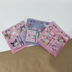 LIBRETAS MINI PAQUETE DE 2 MINI LIBRETAS LLAVERO PERSONAJES MUNDO SANRIO CON PLUMA INCLUÍDA 7X5CM MUNDO SANRIO