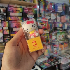 Imagen de SACAPUNTAS HELLO KITTY PLÁSTICO RIGIDO M.Q DRAW ME 4.5 X 3.5 CM AFILADOR MUNDO SANRIO