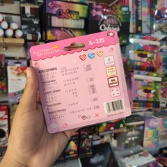 CALCULADORA ELECTRÓNICA HELLO KITTY ESPEJO CON CUBRE TECLADO Y ESPEJO INCLUIDO MUNDO SANRIO - tienda en línea