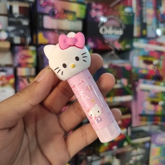 PEGAMENTO EN BARRA HELLO KITTY COLOR BLANCO 8 GR CABEZAL DE PLÁSTICO MUNDO SANRIO