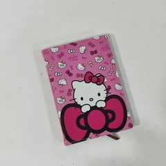 Imagen de LIBRETA HELLO KITTY CUADRO PASTA ACOLCHONADA SEPARADOR 14 X 20.5 CM MUNDO SANRIO