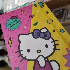 LIBRETA HELLO KITTY HOJAS CUADROS 20.5 X 14 CM PASTA DURA DETALLES GLITTER MUNDO SANRIO - tienda en línea