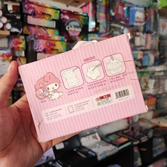 CAJITA MÁGICA DIY MUNDO SANRIO STICKERS PINZAS PLACAS DE PLÁSTICO MUNDO SANRIO - comprar en línea