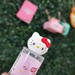 SACAPUNTAS HELLO KITTY CONTENEDOR DE PLÁSTICO 7x3cm CABEZAL SEMI SUAVE MUNDO SANRIO - comprar en línea