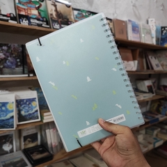 LIBRETAS MARCA 52 VOGUE CULTURE CUADROS 185 X 260 MM 70 PGS ARILLOS METALICOS PASTA SEMI DURA DE PLÁSTICO ELASTICO DE CIERRE LIBRETAS - comprar en línea