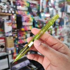 LÁPICES DE PUNTILLA TECHNICLICK PENTEL 0.5 MM RETRÁCTIL BORRADOR INCLUÍDO LÁPIZ - Maco Creativos