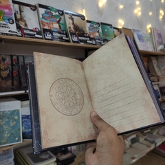 LIBRETA DOCTOR STRANGE HOJAS DECORADAS HOJA RELIEVE PASTA DURA PEGADA SEPARADOR INCLUIDO LIBRETAS