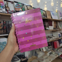 LIBRETAS ROSAS IT'S LOVE ARILLOS PASTA DURA 15 X 21 CM HOJAS CUADROS DETALLES GLITTER HOLOGRÁFICOS LIBRETAS - comprar en línea