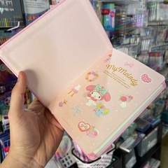 LIBRETAS MUNDO SANRIO MY MELODY Y KUROMI PASTA DURA ACOLCHONADA HOJAS CUADROS DECORADAS SEPARADOR MUNDO SANRIO LIBRETAS