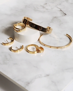 Brinco Feminino Ear Hook Design de Parafusos Banhado a Ouro 18K - Fashion Jóias