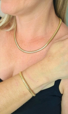 Bracelete Feminino Design Moderno Cavidades Banhado a Ouro 18K - comprar online