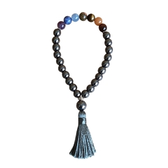 Japamala Pulseira 27 Contas em Hematita e 7 Chakras Pedra Natural 8mm com Tassel Cinza