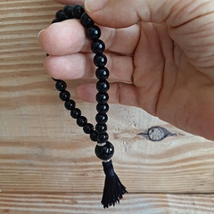 Japamala 27 Contas Ônix Pedra Natural 8mm Tassel Preto Metal Prata Tibetana Pulseira Budista de Meditação - loja online