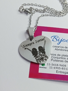 conjunto "amor de chicas" en internet