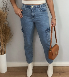 Calça Bianca - Mom jeans cargo - Aleem