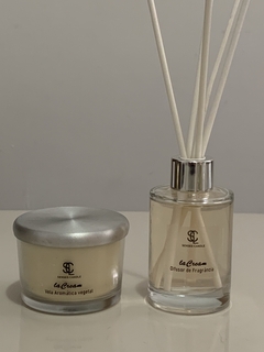 Kit para Presente Vela Perfumada e Difusor de Varetas - Perfume para Ambientes Premium - LaCream - Senses Candle |  Produtos Perfumados