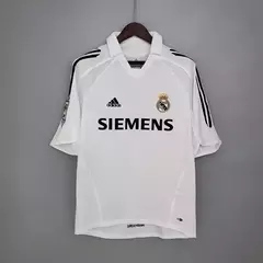 Camisa Retrô Real Madrid Home 2005/06