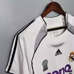 Camisa Retrô Real Madrid Home 2006/07 - Affluence Sports | Loja Online de Chuteiras.