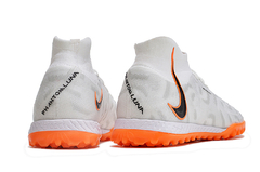 Nike Phantom Luna II Elite Society na internet