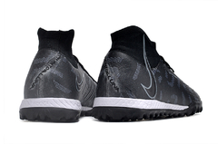 Nike Phantom Luna II Elite Society na internet