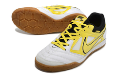 Supreme x Nike SB Gato Futsal - comprar online