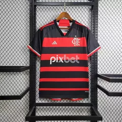 CAMISA FLAMENGO HOME (1) 2024/25 ADIDAS TORCEDOR MASCULINA COM PATROCÍNIO MASTER