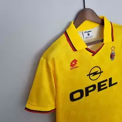 Camisa Retrô Milan Away 1995/96 - Affluence Sports | Loja Online de Chuteiras.