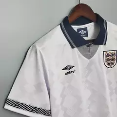 Camisa Retrô Inglaterra Home 1990 - Affluence Sports | Loja Online de Chuteiras.