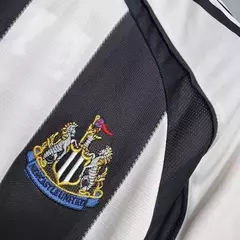 Imagem do Camisa Retrô NewCastle Home 2005/06