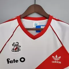 Camisa Retrô River Plate Home 1986 na internet