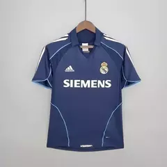 Camisa Retrô Real Madrid Away 2005/06