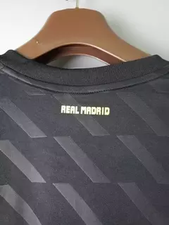 Camisa Retrô Real Madrid Black 2012