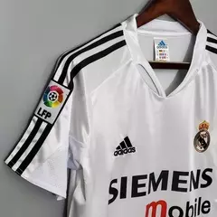 Camisa Retrô Real Madrid Home 2004/05 - Affluence Sports | Loja Online de Chuteiras.