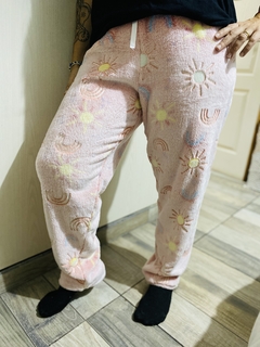 PANTALÓN PIJAMA ADULTO POLAR SOFT BRILLA EN LA OSCURIDAD en internet