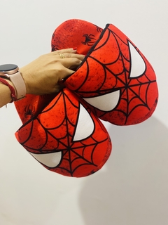 PANTUFLON HOMBRE ARAÑA en internet