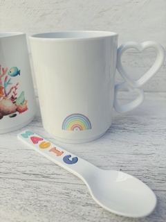 TAZA PLÁSTICA ASA CORAZÓN SUBLIMADA CON CUCHARA - comprar online