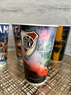 VASO CÓNICO PLASTICO FÚTBOL 400 cc - tienda online